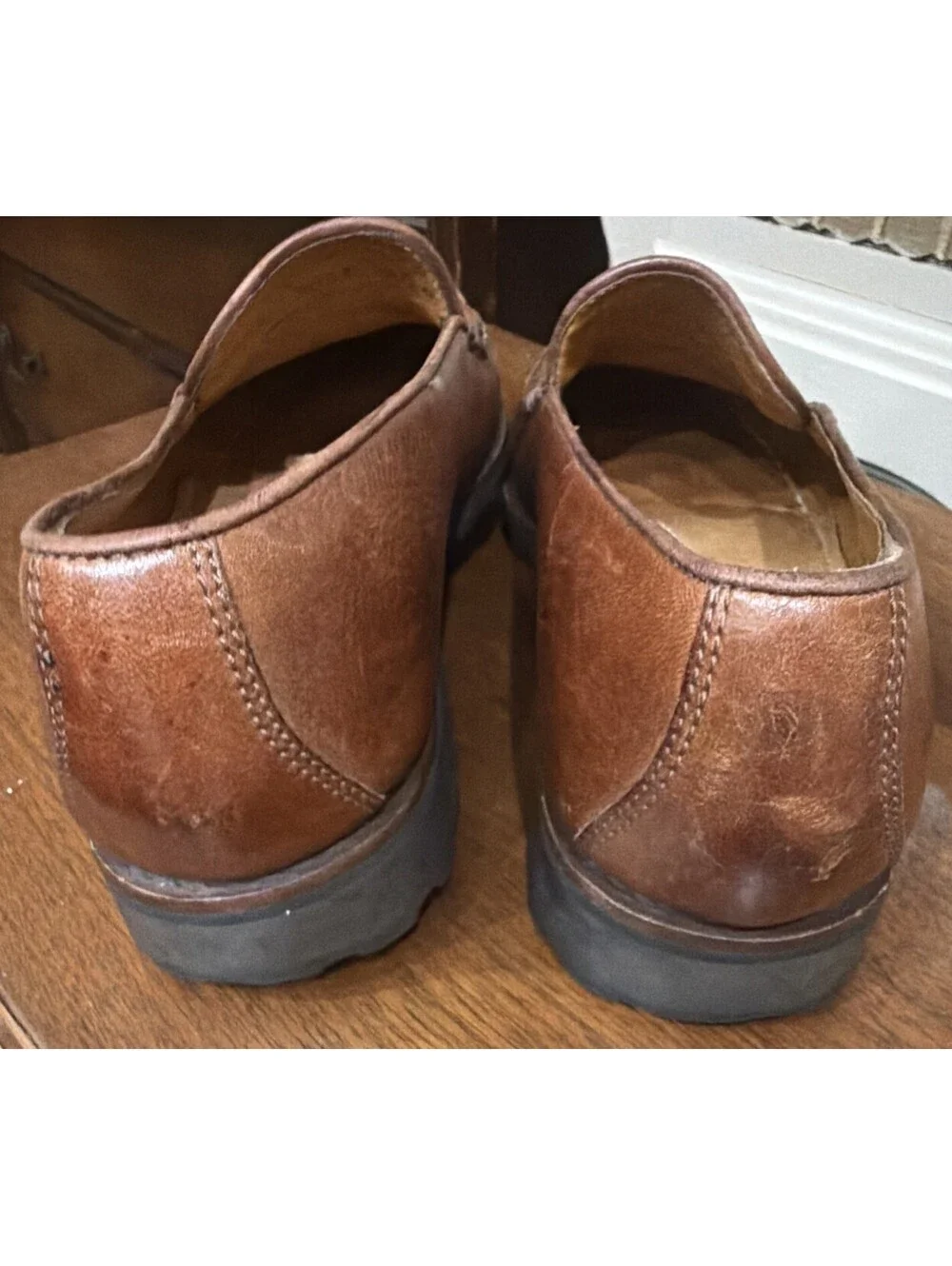 Vintage Cole Haan Women’s Brown Leather Venetian Loafers Size 8.5AA Narrow F6453